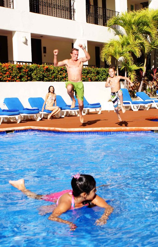 San Marino Hotel Cheap Vacations Packages | Red Tag Vacations