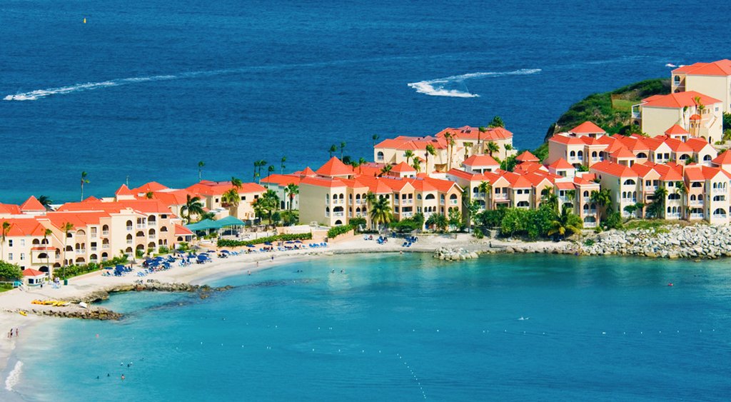 Cheap caribbean st martin Like siblings vying for attention, both sides of St. Martin aim to please you with their distinct cultures and personalities. St. Maarten, the Dutch side of the island, is known for its dinging casinos, high-rise luxury resorts and non-stop cruise ship activity – perfect if you want to let loose and live it up.