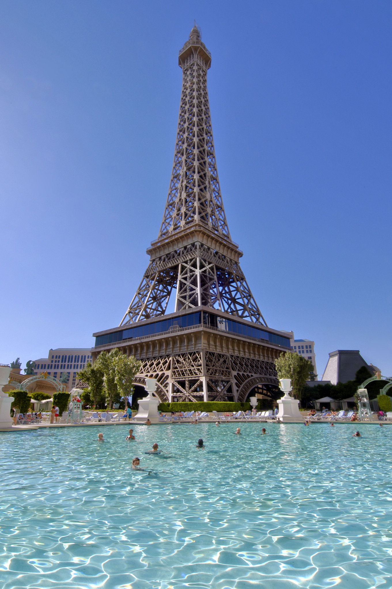 Paris Las Vegas Cheap Vacations Packages | Red Tag Vacations