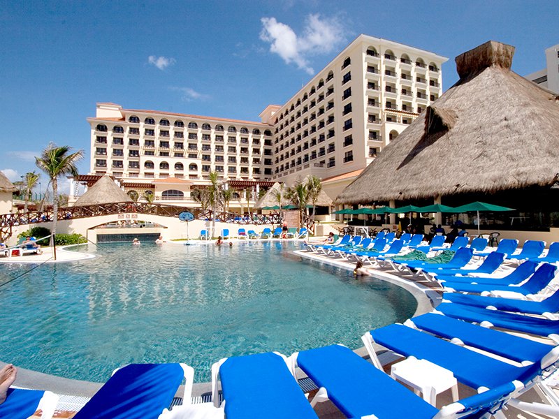 royal solaris package deals