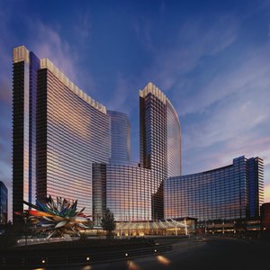 Last minute vacation deals to vegas from edmonton