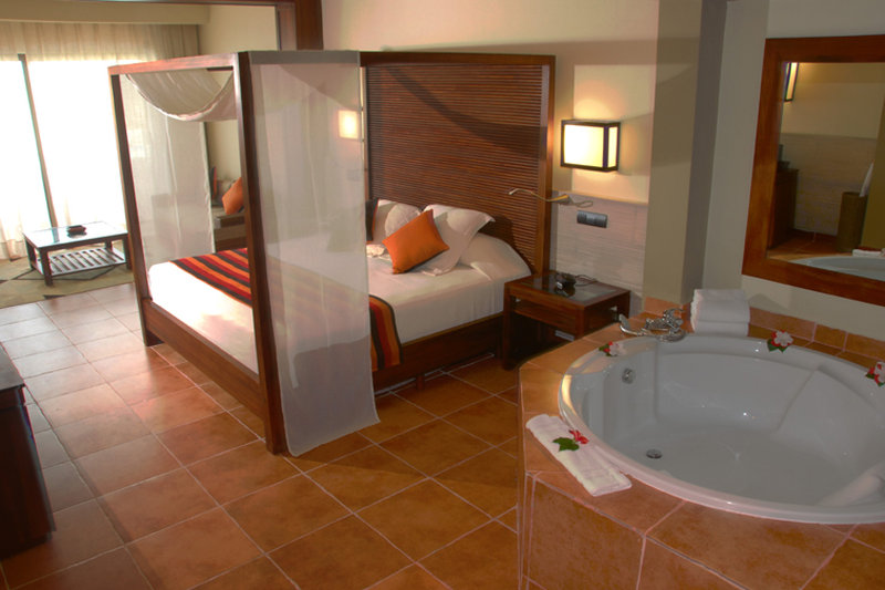 Catalonia Royal Bavaro Resort Cheap Vacations Packages