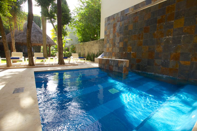 Roulette nina or tukan hotel and beach 3*