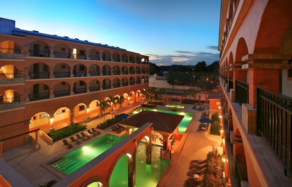 Find Somewhere To Stay While You Travel Doesnt Haveto Be Expensive Enjoy Our Park Plaza Hotel Deals Guests can enjoy a complimentary breakfast each morning. This family-friendly hotel also offers a terrace, multilingual staff, and a garden. Parking is available onsite for a surcharge. Guests can use the indoor pool and health club at a partner property. Park Plaza Hotel is a smoke-free property/5().