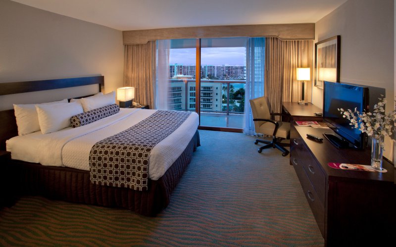 Last minute hotel deals huntington beach ca