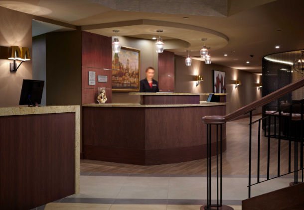 Toronto hotel deals downtown last minute
