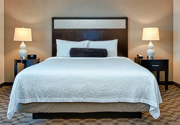 Last minute hotel deals boston airport