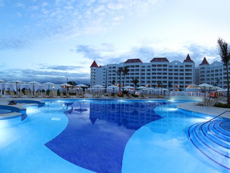 luxury vacation package