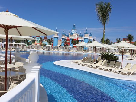 luxury vacation package