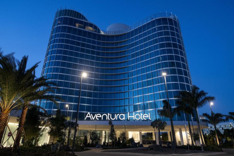 Universals Aventura Hotel